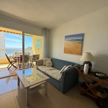 Apartamento с видом на море и бассейном , 600 м от пляжа Cala de Finestrat