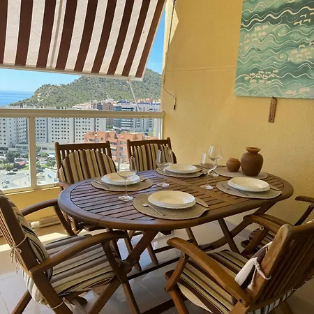 с видом на море и бассейном , 600 м от пляжа *